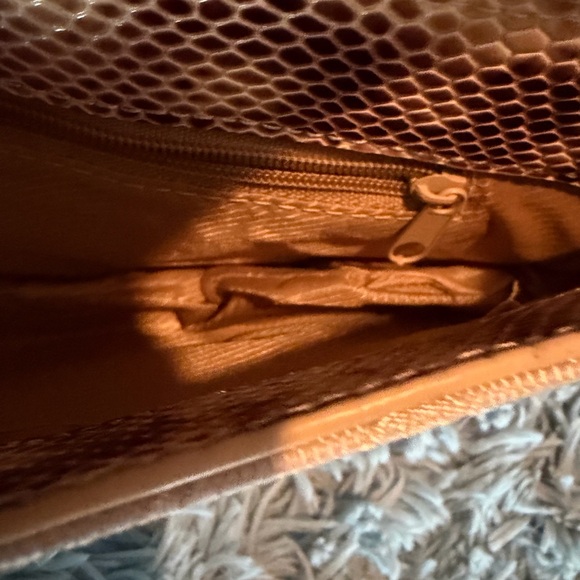 Dragon Purse - Picture 10 of 11